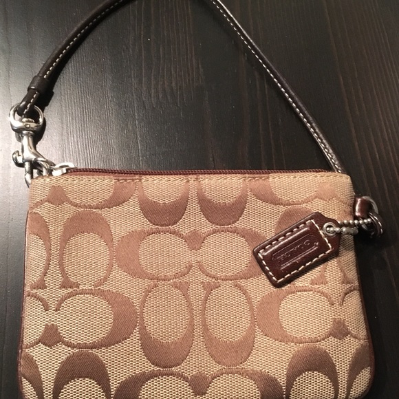 Coach Small Wristlet - Picture 3 of 5